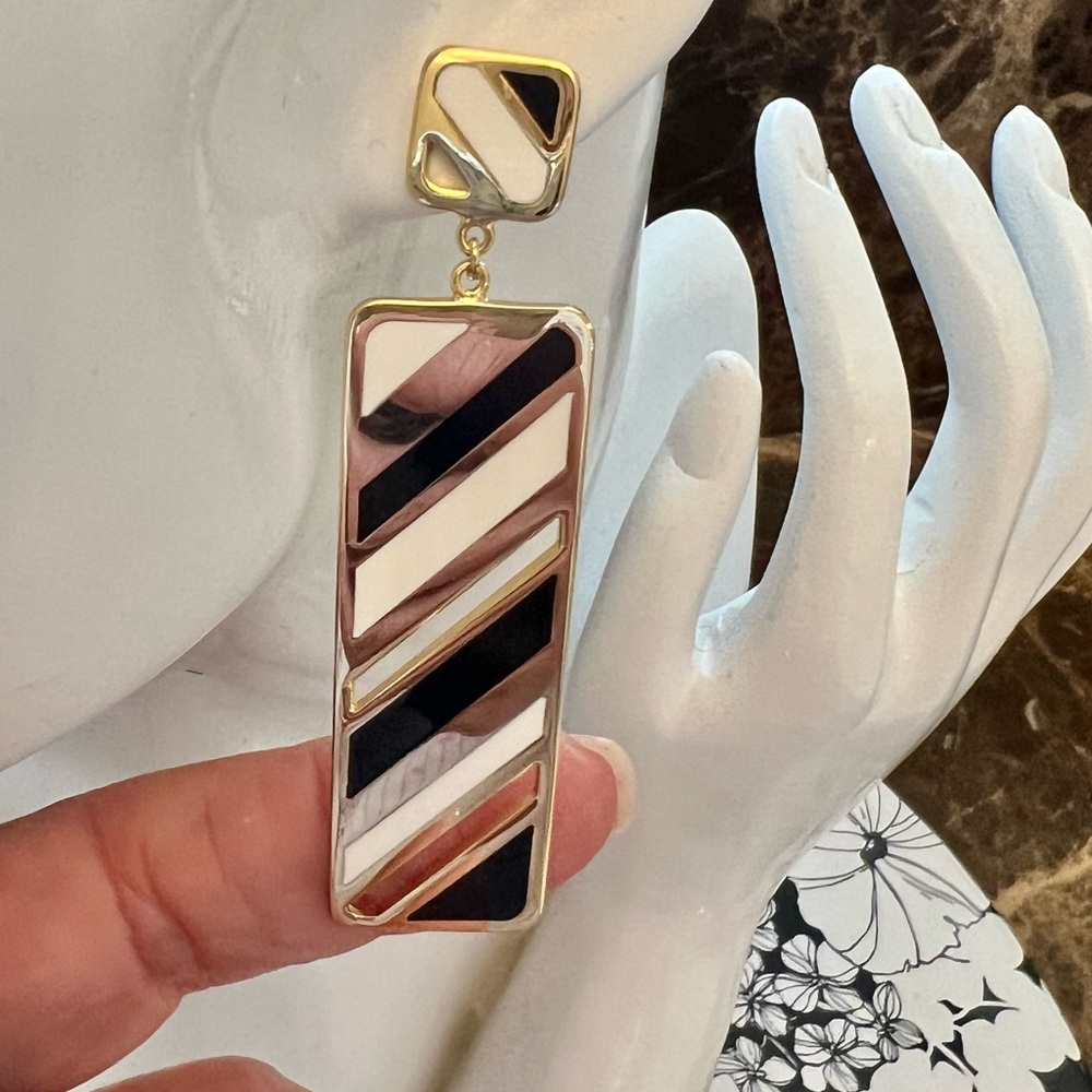 NWT-Trina Turk-Modernist-Dangle Bar Post Back Earrings-Cut Out Details-Gold Pltd